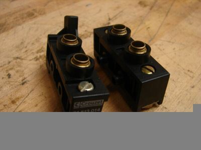 Crouzet pneumatic valve system base clamps 81513014