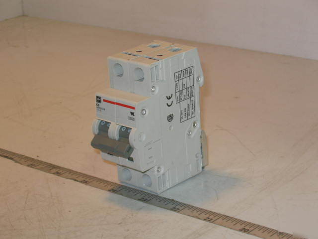 New cutler-hammer 8 amp 2 pole circuit breaker WMS2C08