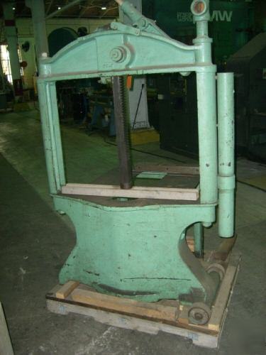 18 ton atlas double column arbor press, no. 28 (17720)