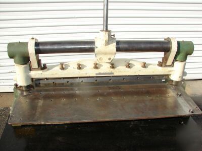 Diacro di-acro 24 no 4 sheet metal shear bench machine