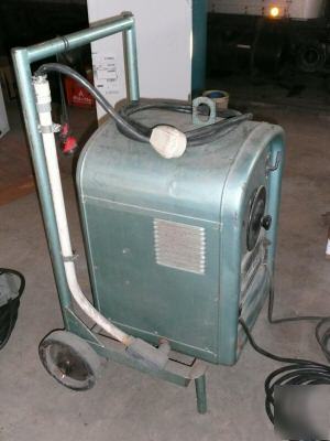 Lincoln ideal arc shop welder model # 250 on cart