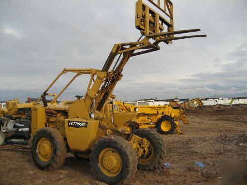 Pettibone fork lift 4X4 6,000LBS cap.