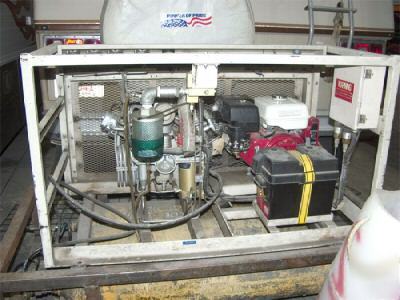 Bauer mariner 3 stage air compressor