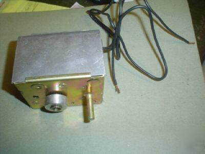 Erie controls: 84 damper 24V - 0453G0077GA00 6.5W 50/60