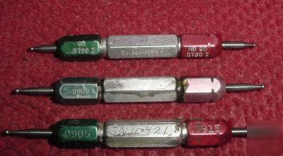 Ball plug pin gages, go-no go w/handles & collets
