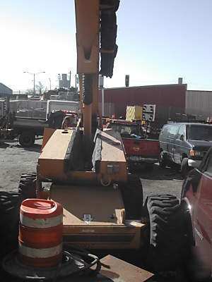 Grove MZ66B manlift straight boom lift 66' deutz diesel