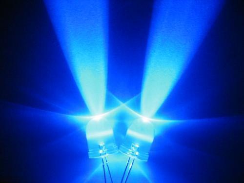 500PCS 10MM ultra bright blue led w/ 55 deg 20,000MCD