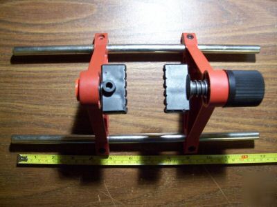 Weller vise for circuit boards