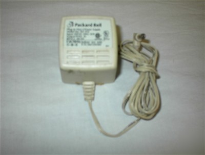 Packerd bell ac adaptor 9V dc 1A dv-91A