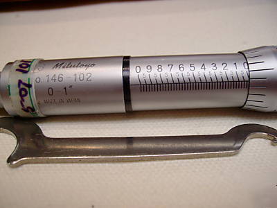 Mitutoyo flange micormeter 146-102 in case