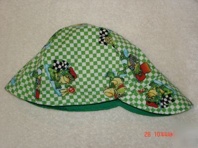 Welding cap beanie style reversible - frogs