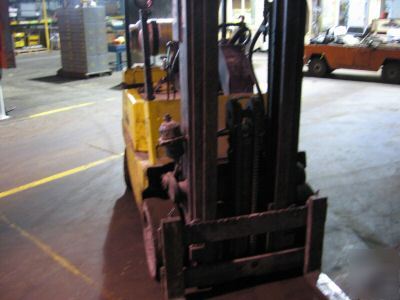 Yale 4000 lb. forklift fork lift truck good runner 