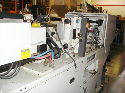 Shinwa-seiki injection molding machine, 30 ton, 1.2 oz 