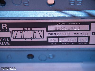 New honeywell skinner 24V directional control valve 