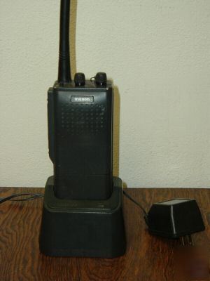 Maxon SL70WV2 vhf 5 watt 16 ch handheld