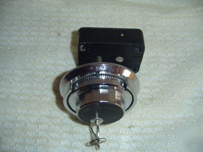 Sargent&greenleaf safe combination lock