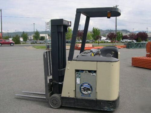 Crown rc model electric forklift