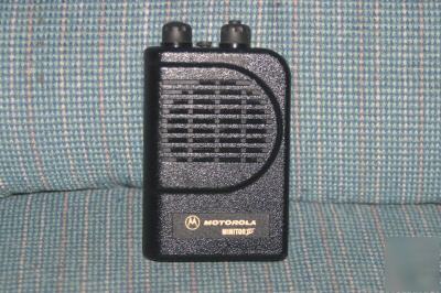 Motorola minitor iii 3 uhf 2 chan sv scan