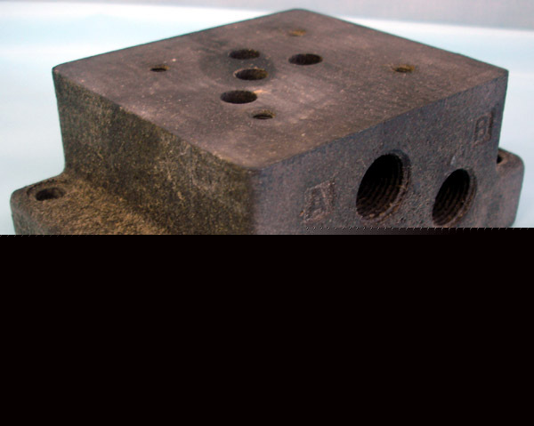 New northman single-station subplate D05 Â½in hydraulic 