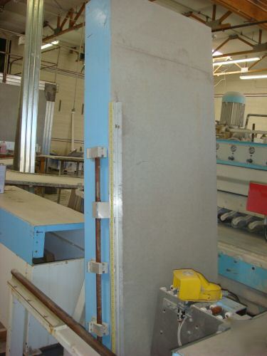 V-groover solid surface fabricating machine