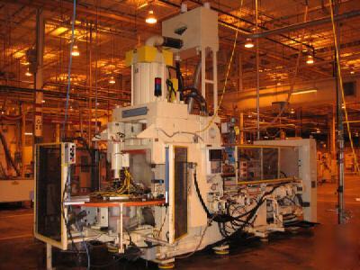 350 tn 14 oz trueblood horiz c-frame injection molder