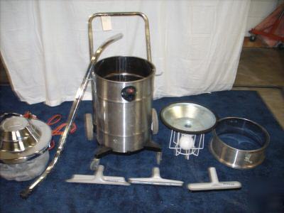 Minuteman hako C83985 hepa wet dry vacuum great shape 