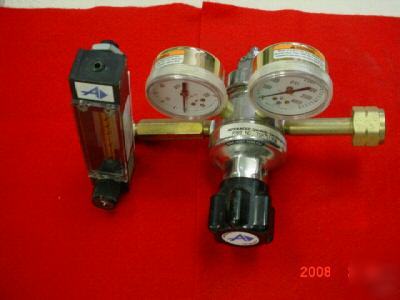 Advanced compressed gas regulator model TSA800 