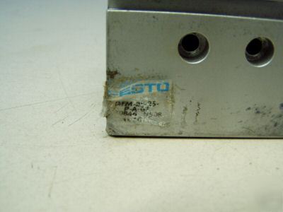 Festo pneumatic cylinder m/n: dfm-25-25-p-a-gf