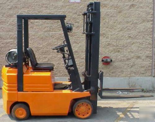 Used toyota 5FGC18 lpg 3,000 lb capacity forklift