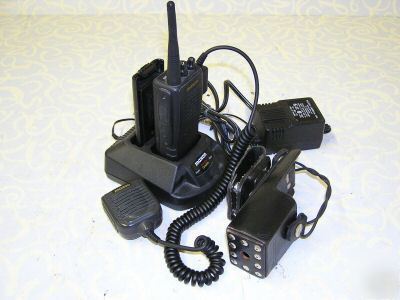Maxon radio 16 channel 6 radios sp-340 