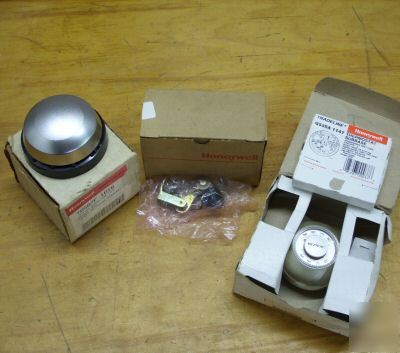 New 41PC lot honeywell heating controls sensors & more 