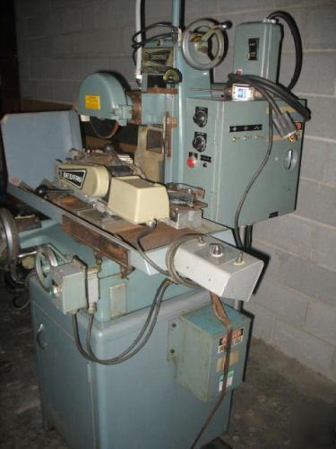 Unison centerless grinder with dedtru model c