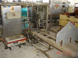 Used: delkor model gsi case former. unit has approxima