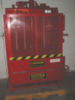 Verticle hydraulic recycling baler/bailer compactor 36
