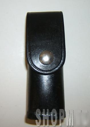 Kroll mace holder