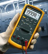 New ~ ~ fluke 87 v true-rms multimeter with temperature