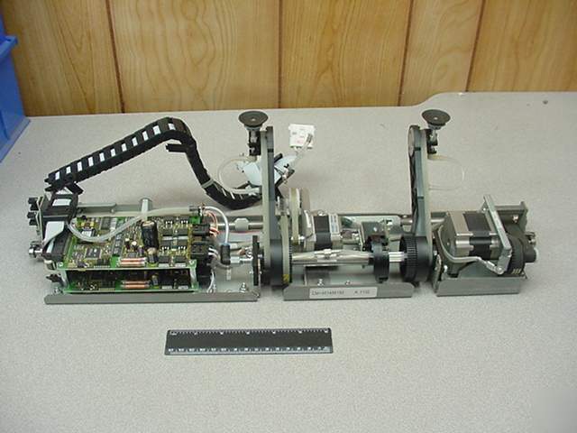Robot-pick and place unit w/2 suction cups, 2 stepper